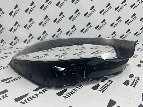 Правое стекло фары BMW X2 U10 2023-