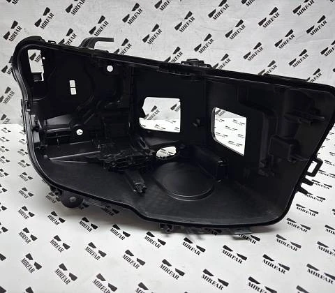 Правый корпус фары Mercedes-Benz GLC x254 2022-2026 Digital Light