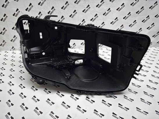 Правый корпус фары Mercedes-Benz GLC x254 2022-2026 Digital Light