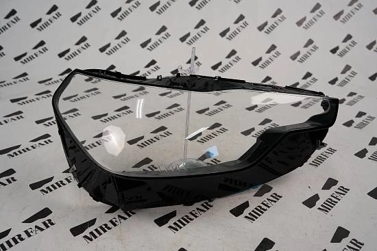 Правое стекло фары BMW 2 series G42 2021-2025