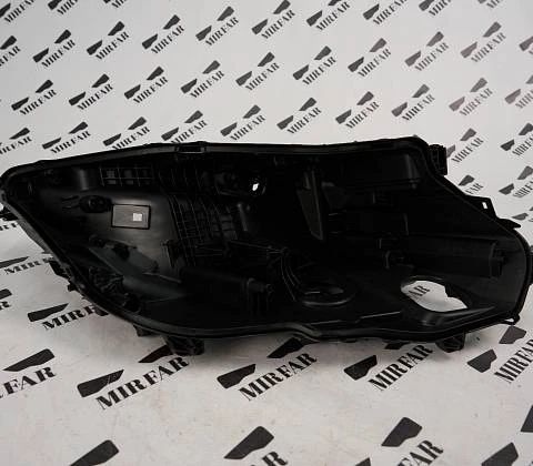 Правый корпус фары Land Rover Range Rover Sport III 2022-2025