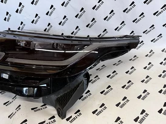 Фара левая Range Rover Velar 2017- 2025 L560