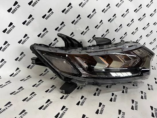 Фара правая Mitsubishi Outlander Full LED 2018