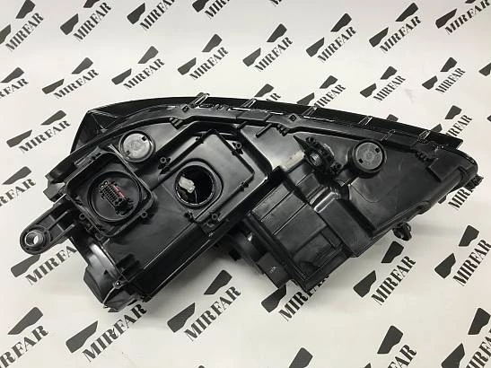 Фара правая Volkswagen Passat B7 2011-2015 Bixenon Adaptive