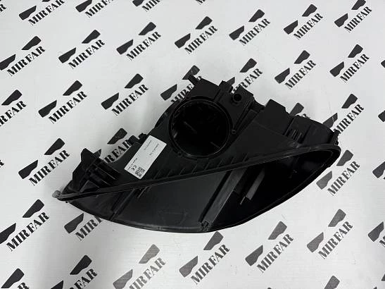 Левый корпус фары BMW 6er F06/F13/F12 2015-2018 Рестайлинг
