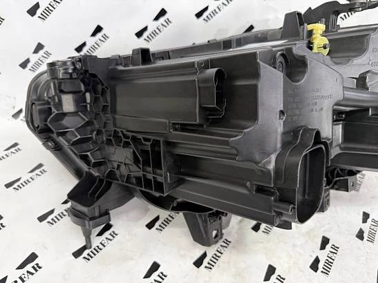 Фара правая BMW X5/X6 G05/G06 2023
