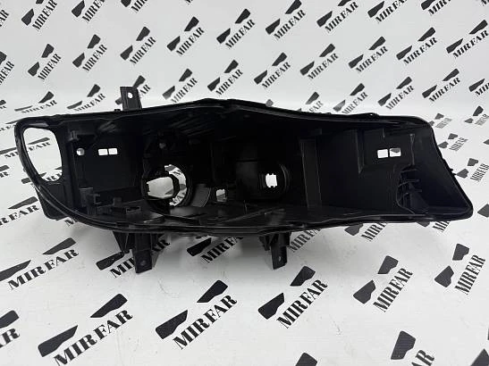 Правый корпус фары BMW i8 2014-2017