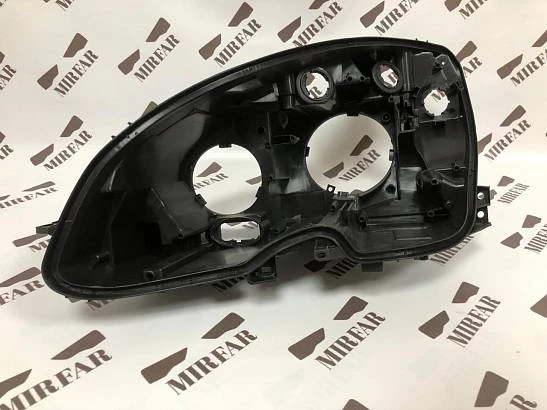 Левый корпус фары Mercedes-Benz C klasse w204 2006-2011