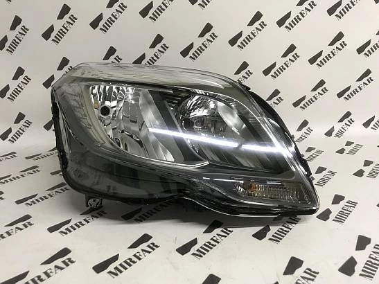 Фара правая Mercedes-Benz GLK x204 2012-2015 Рестайлинг галоген