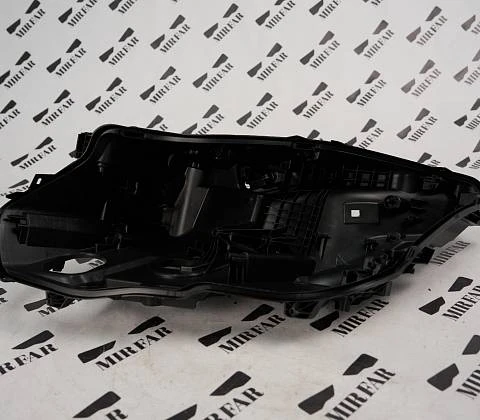 Левый корпус фары Land Rover Range Rover Sport III 2022-2025