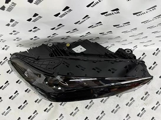 Фара правая BMW X5/X6 G05/G06 2023