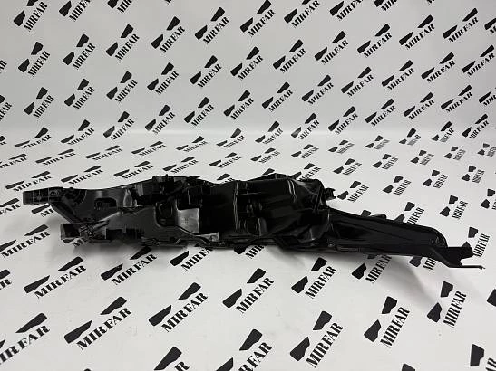 Левый корпус фары Toyota Corolla E160 2015-2019 LED