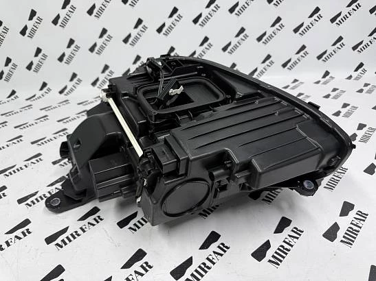 Фара правая Mercedes-Benz E klasse w213 2016-2021 Led без логотипа