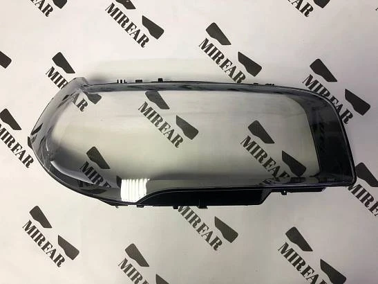 Правое стекло фары BMW X3 E83 2003-2010