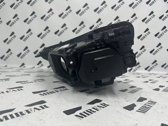 Правый корпус фары Audi Q5 FY 2020-2025 Matrix LED