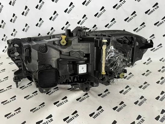 Фара правая BMW X5/X6 G05/G06 2023
