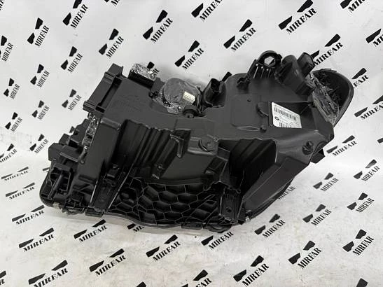 Фара правая BMW X3 (G01) / X4 (G02) 2017