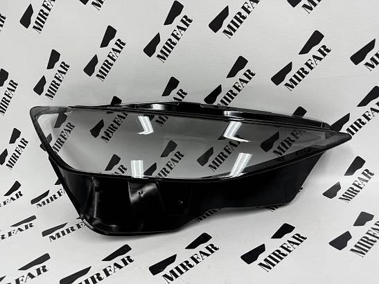 Правое стекло фары Audi A6 C9 2025-