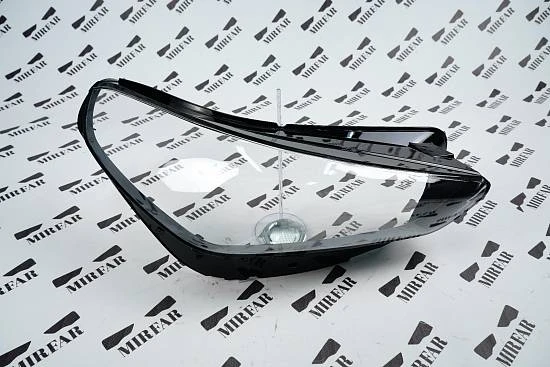 Правое стекло фары BMW X1 U11/U12 2022-н.в.