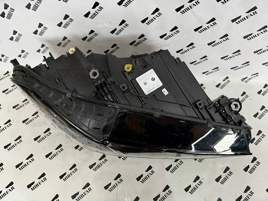 Фара правая BMW X5/X6 G05/G06 2023