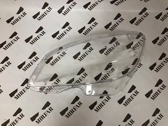 Левое стекло фары Mercedes-Benz C klasse w204 2006-2011