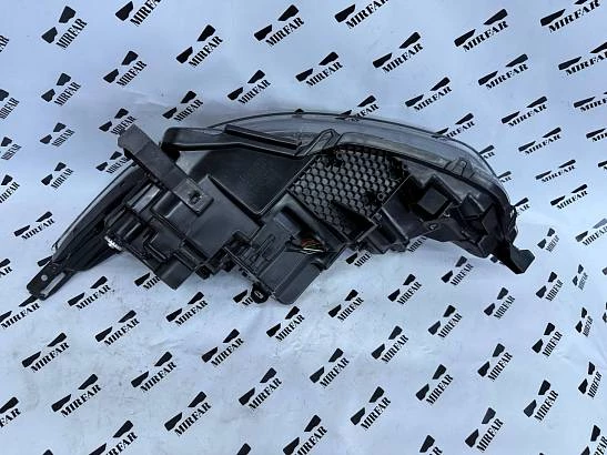 Фара передняя правая Nissan Qashqai j11 (2013-2019) LED