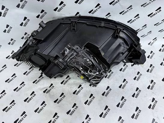 Фара правая Mercedes GLE W166 ML W166 2015-2019
