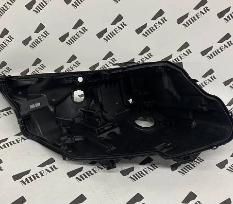 Правый корпус фары Land Rover Range Rover Vogue V L460 2022-н.в.