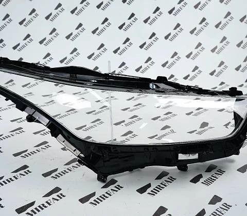 Правое стекло фары Toyota Highlander U70 2019-2024 Low
