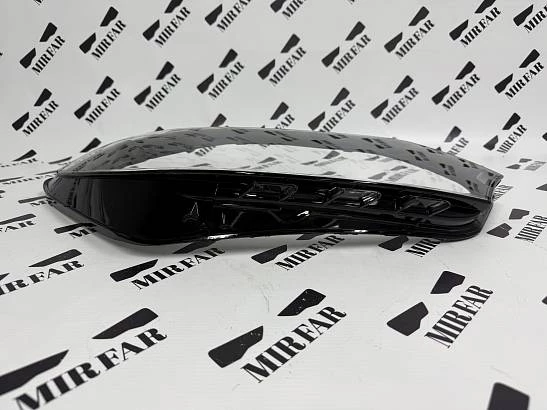 Правое стекло фары Chevrolet Equinox 2017-2021