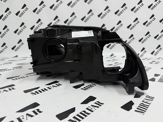 Левый корпус фары BMW 6er F06/F13/F12 2015-2018 Рестайлинг