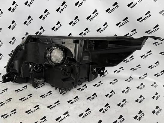 Фара правая Ford Explorer 5 (2015-2019) LED